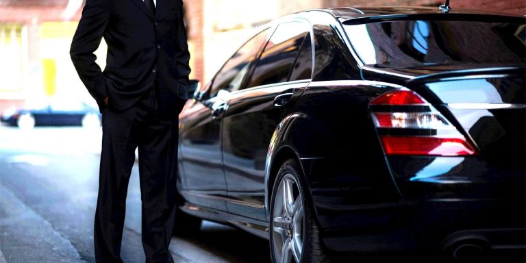 WHICH IS BETTER: HIRE A CHAUFFEUR SERVICE OR A REGULAR TAXI SERVICE?