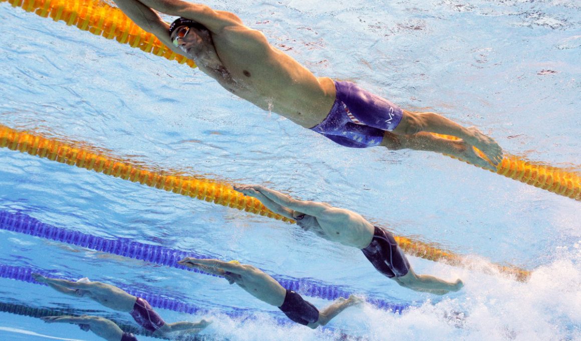 michael-phelp-perfect-body-swimming