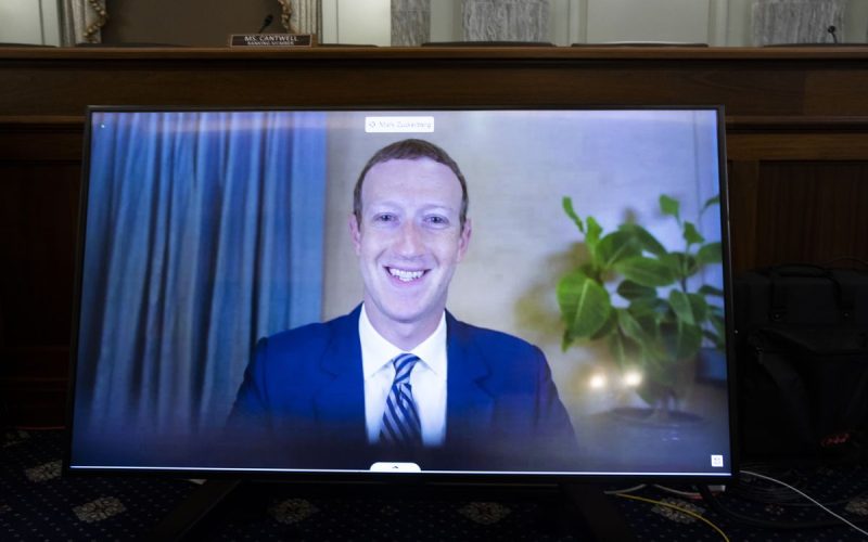 facebook plans monday clubhouselike spotifykafkavox