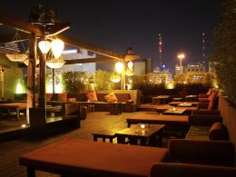Choose an Outdoor Lounge to Fit Your Needs