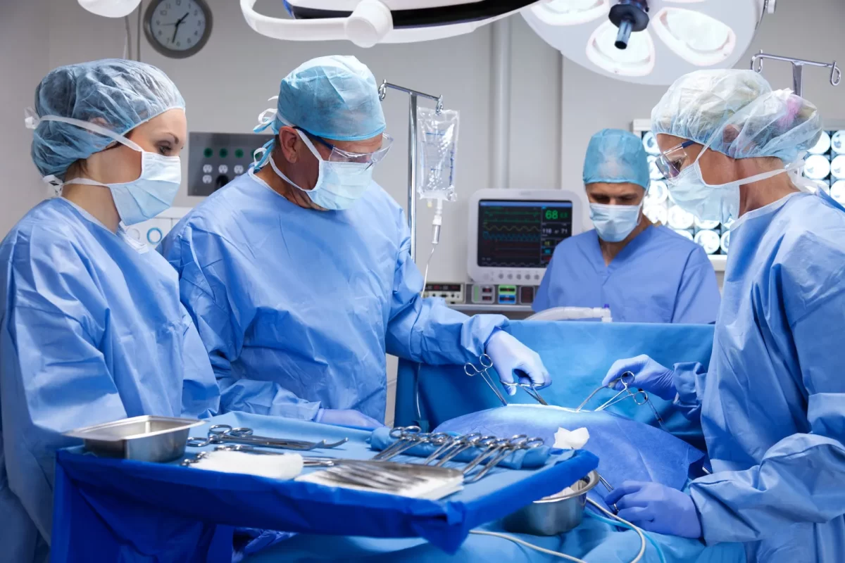 5 Key Factors to Consider When Choosing a Plastic Surgeon