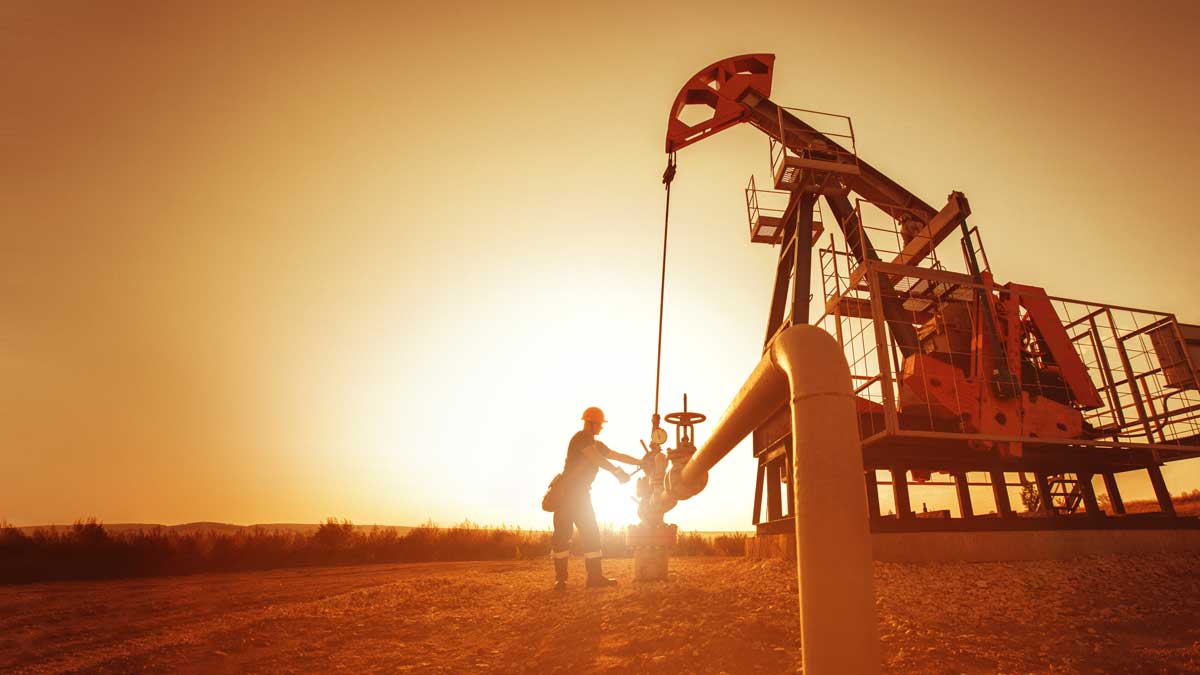 Different Industries That Can Benefit From Hiring an Oil and Gas Attorney