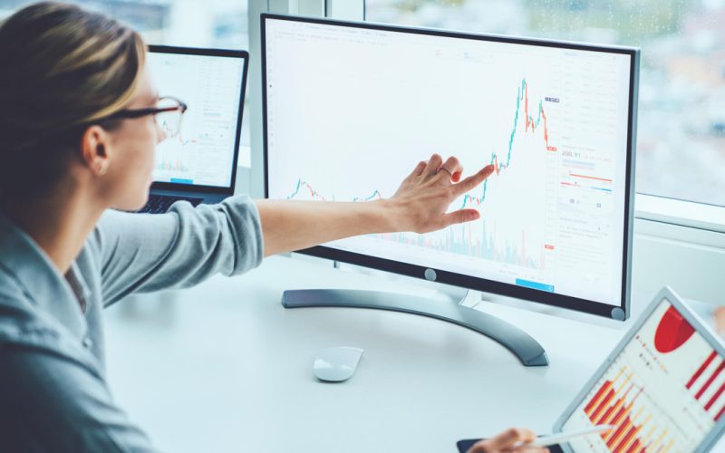 Different Services That a Securities Lawyer Can Do For Brokers and Investors