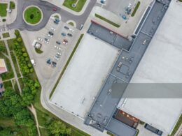 5 Signs It's Time to Hire a Commercial Roofing Company