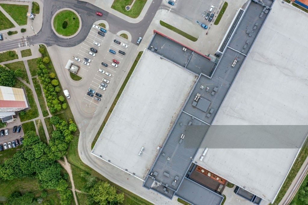 5 Signs It's Time to Hire a Commercial Roofing Company