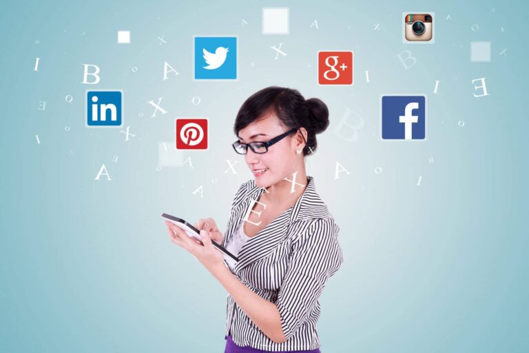 Social Media Girls